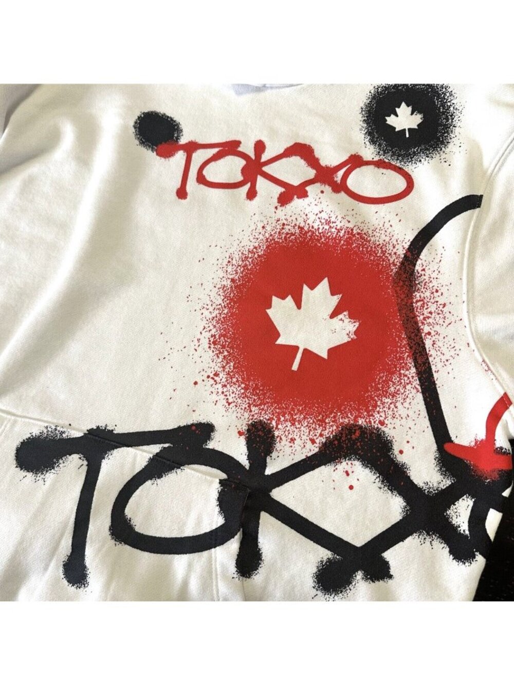 Hudson's Bay Team Canada Tokyo Olympic Hoodie Mens M Short Sleeve Graffiti White - Picture 8 of 15